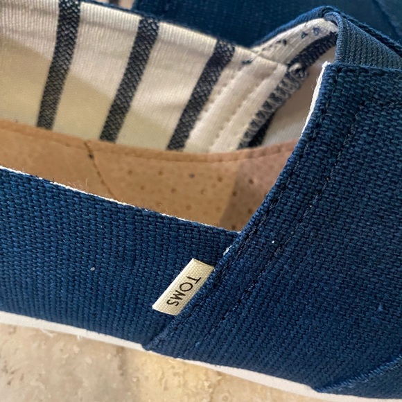 NIB Toms Majolica Blue Heritage Canvas Slip On Shoes, 7.5 - Picture 6 of 10